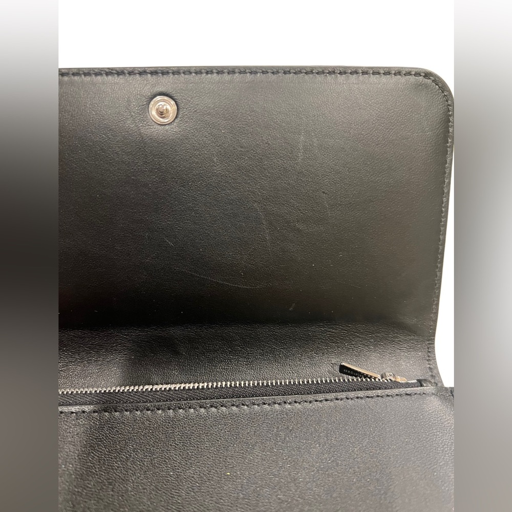 Balenciaga
Cash Thin Money Wallet
Like New! Great Condition! - Picture 5 of 10